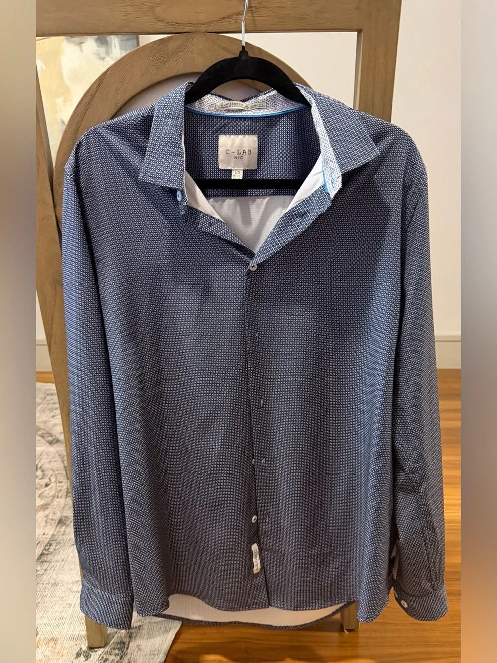 C Lab NYC man’s four-way stretch, navy blue button down size L